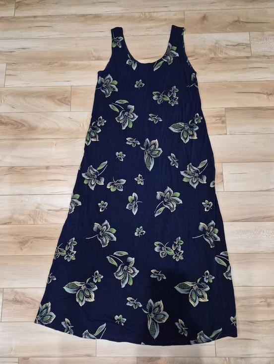 Kisses & Hugs Dresses & Skirts - Kisses & Hugs Women's Size Medium Navy Floral Scoop Neck Maxi Dress